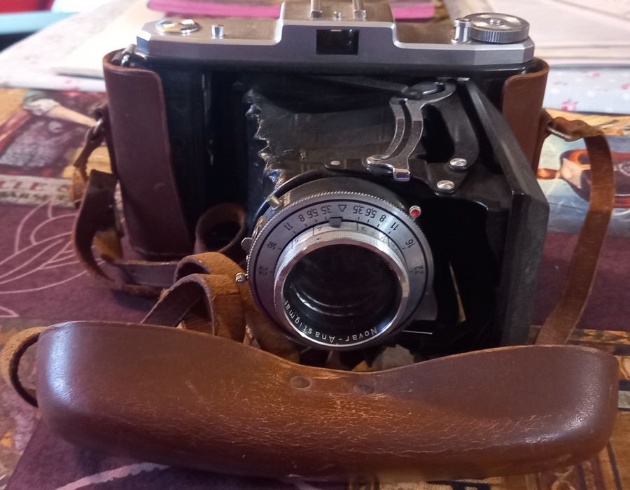 Máquina fotográfica antiga.