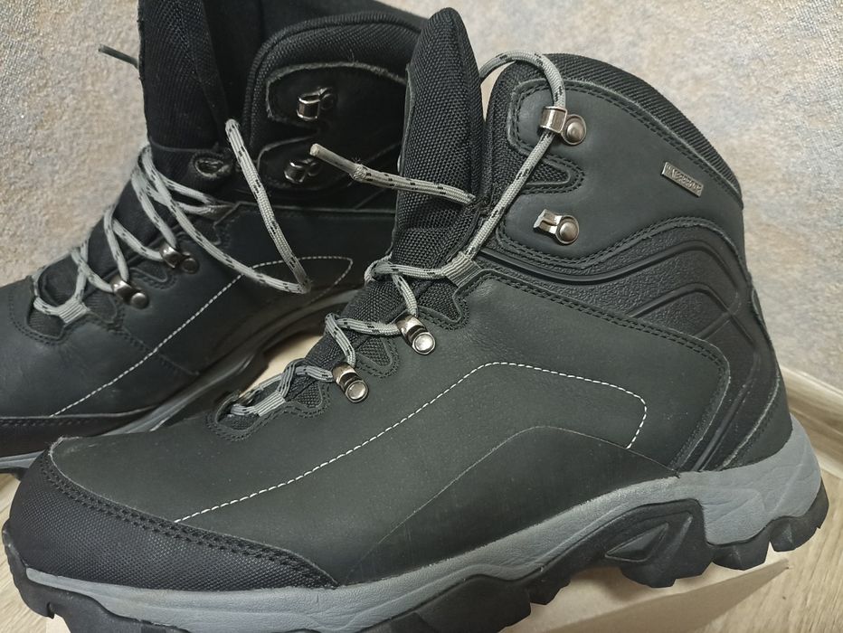 Черевики шкіряні на мембрані