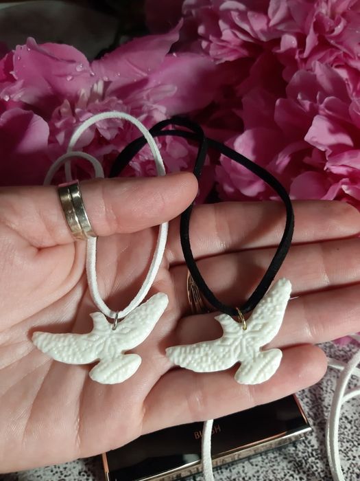 Чокер-підвіска пташка ручної роботи