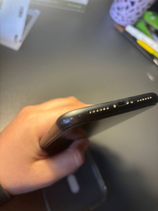 Продам айфон хр на 64