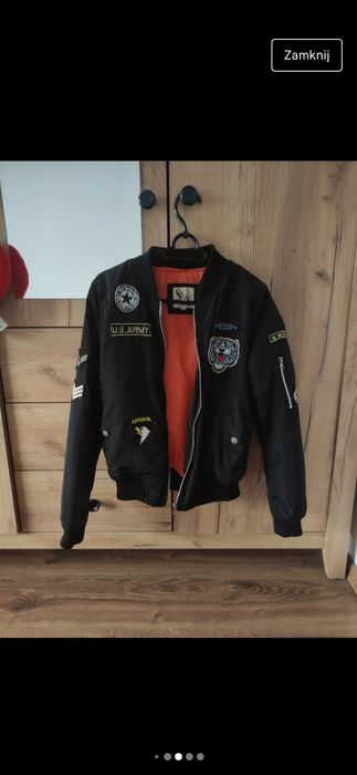 Kurtka bomberka na wiosnę/jesień