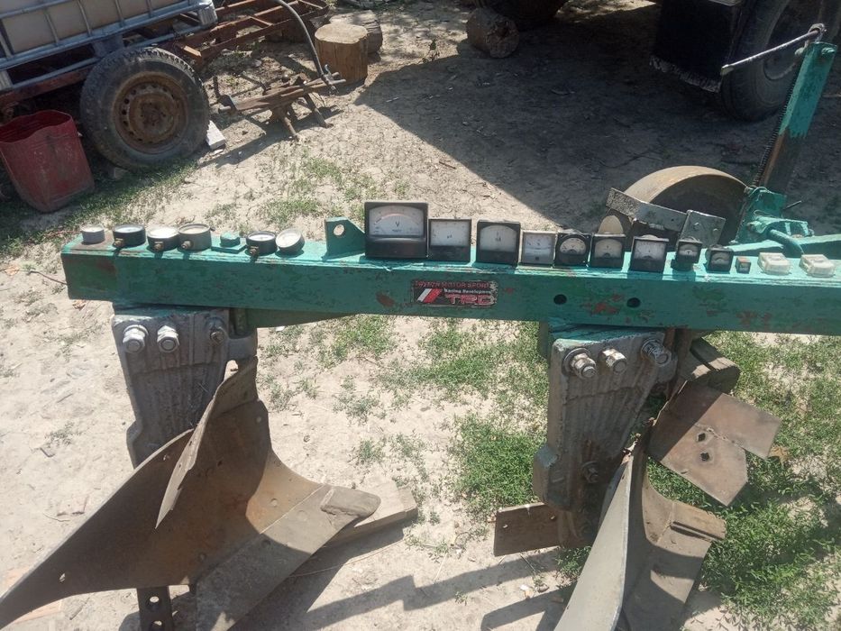 Амперметри, мікроамперметри,вольтметри, маномметри