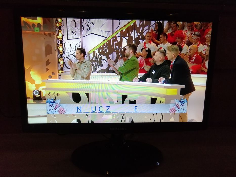 Telewizorek monitor Samsung 22 cale