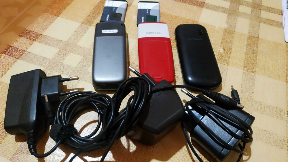 NOKIA Комплект старых мобилок