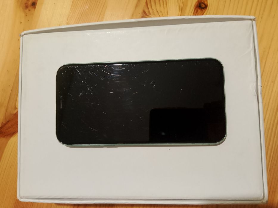 iPhone 11 miętowy