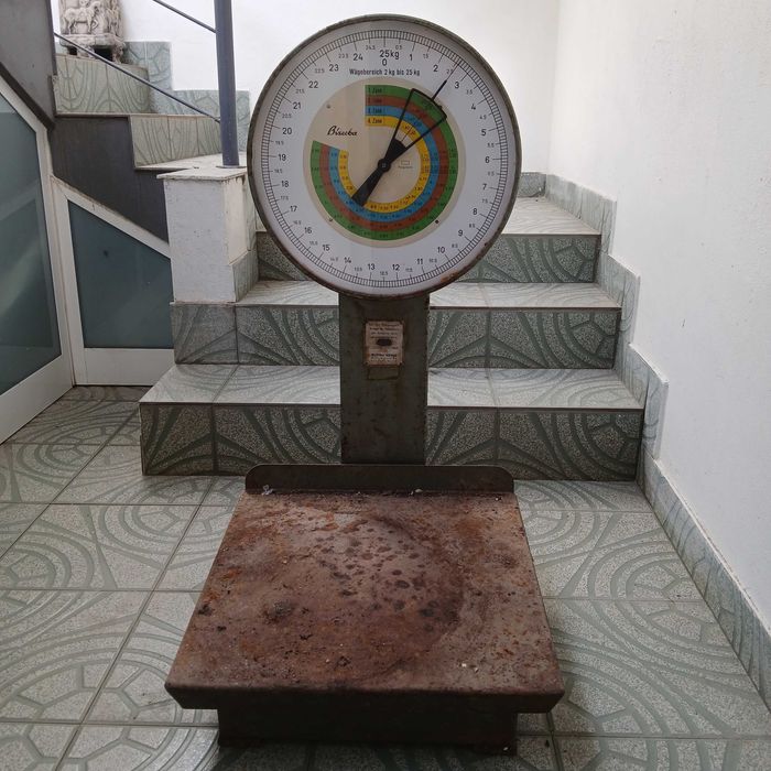 Balança antiga de armazém