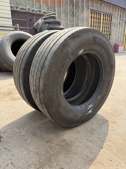 Комплект грузовых шин 235/75 R17.5 Hankook + Fulda, Firestone(наварка), с одной машины