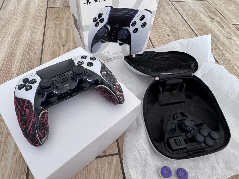Pad Sony DualSense Edge PS5 Biało-Czarny + Etui + Pudełko + USB