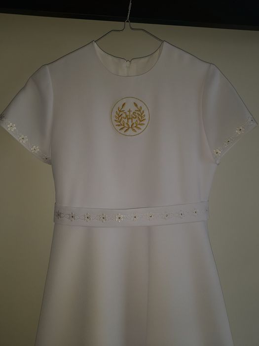 Sukienka komunijna z dodatkami