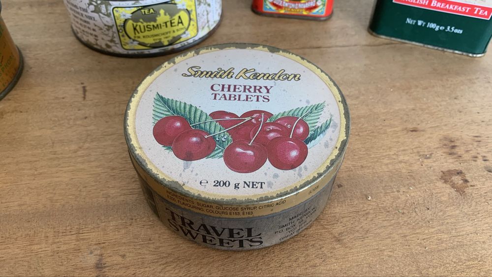 Latas antigas de colecção