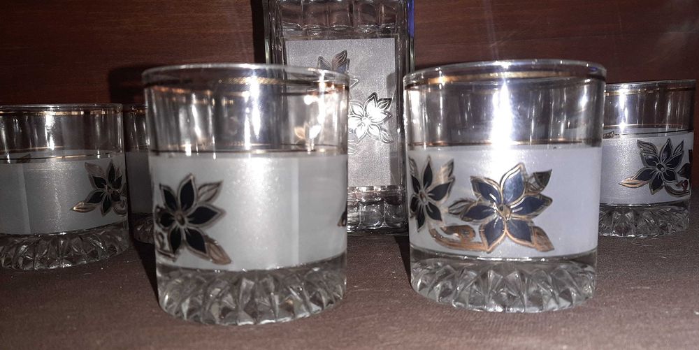 Коньячный набор. Графин и 6 стаканов. Италия