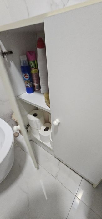 Armário com 1 prateleira