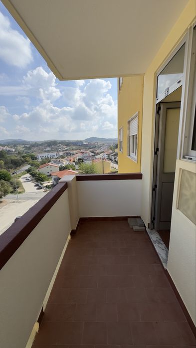 Arrenda-se Apartamento T3 Torres Vedras Centro