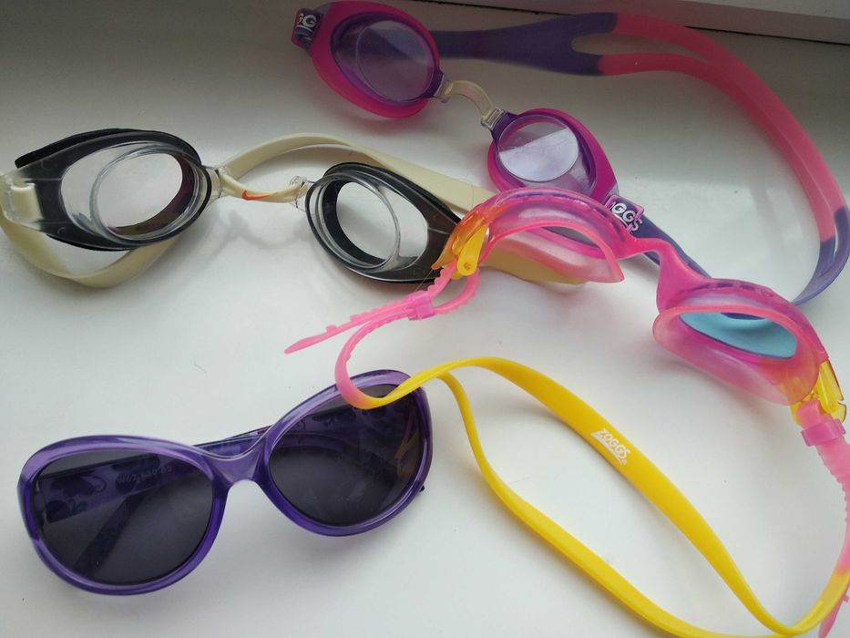 Дитячі окуляри для басейну