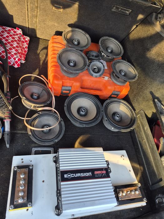Excursion car audio