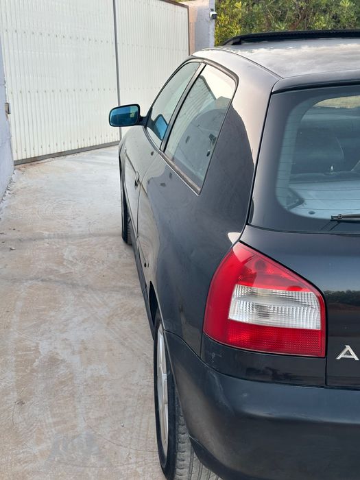 AUDI A3 1.6 2001