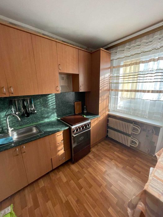 34063  Продаж 1 кімнатної квартири на Озерній , гарний стан