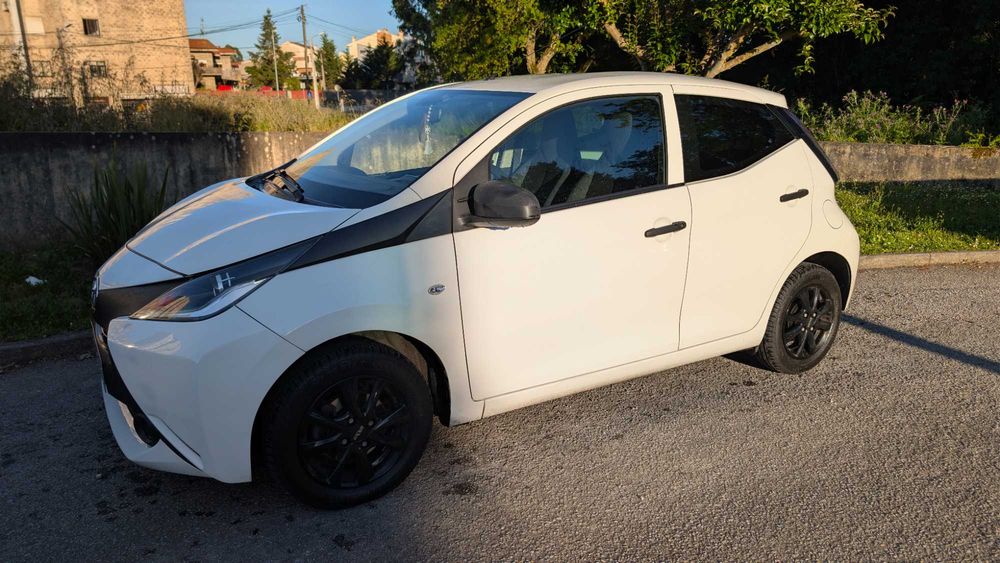 Toyota Aygo 1.0 de 2018 com 71.200km