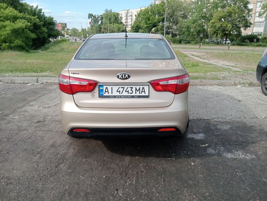 KIA RIO 1.6 Автомат