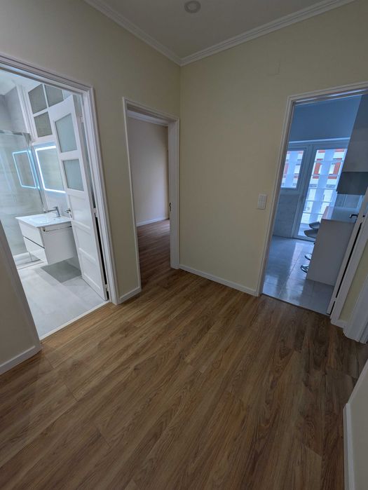 Apartamento T1 Completamente Remodelado no Campo Pequeno