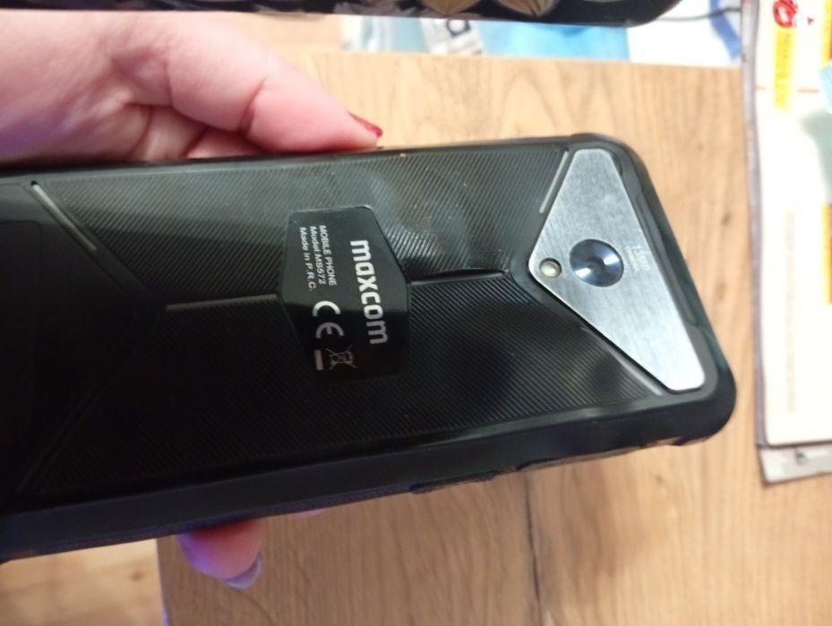 Maxcom MS 572 telefon