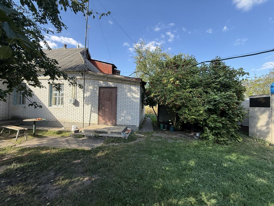 Частина будинку 54 м² з газом і ділянкою в с. Руда (25 км від Б. Церкви)