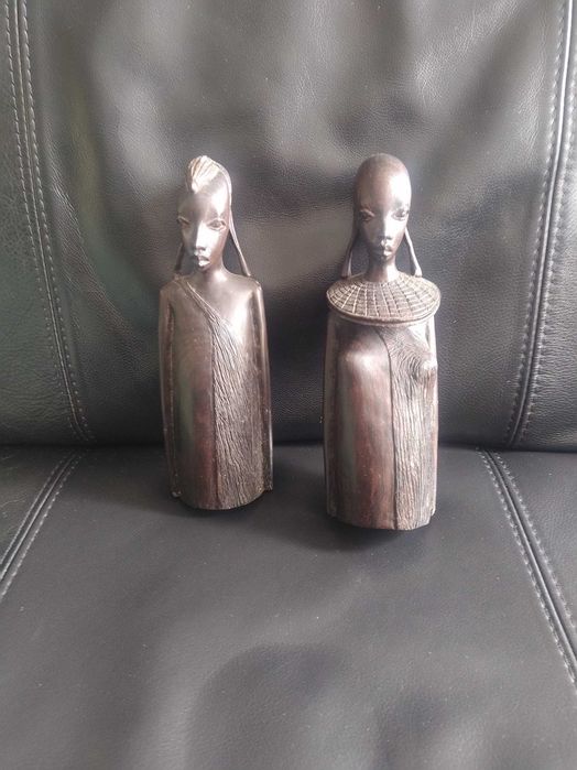 Par de estatuetas em pau preto. "Homem e Mulher"
