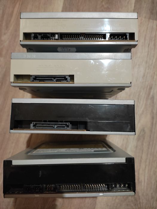 DVD ROM , колонка