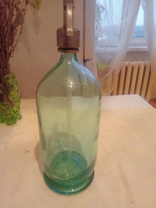 Продам   вазоны для цветов .