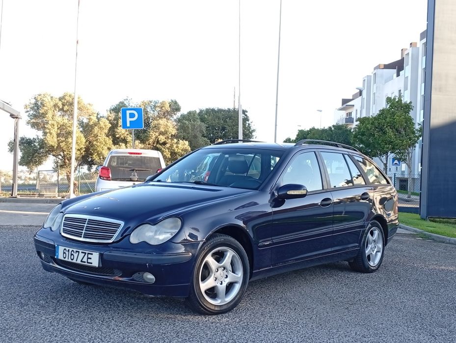 Mercedes-Benz C 220 — fotografia 2