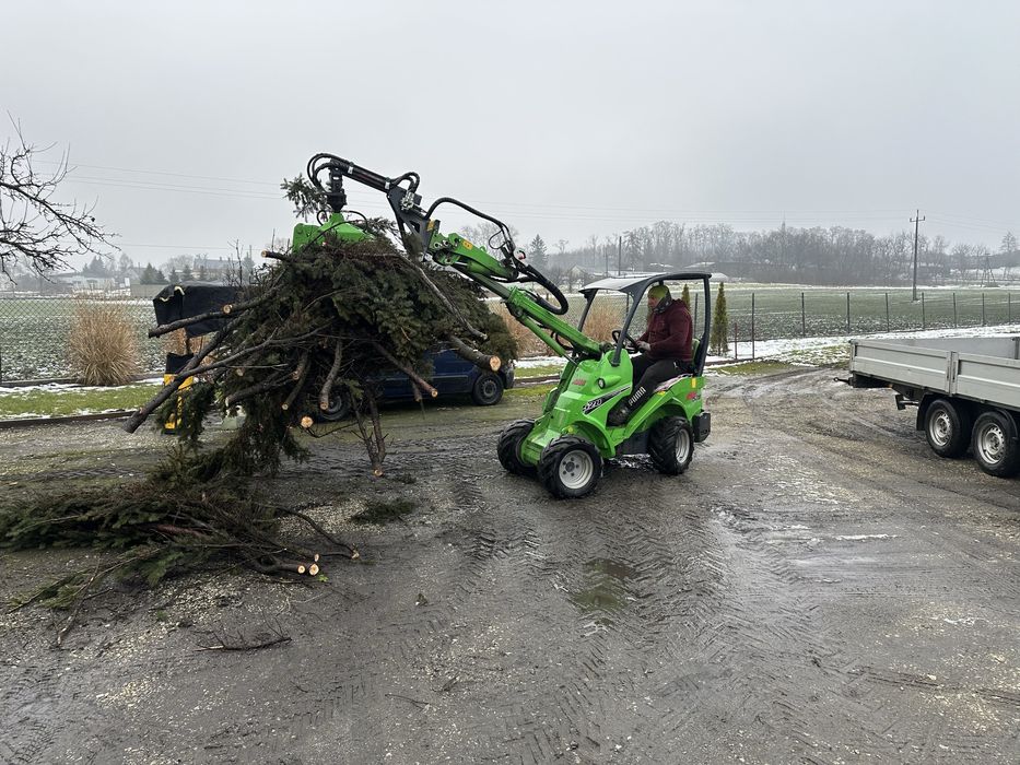 Usługi ładowarką/Glebogryzarka separacyjna/Odśnieżanie
