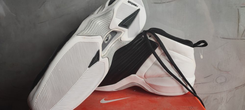 Buty do kosza  Reebok r. 44