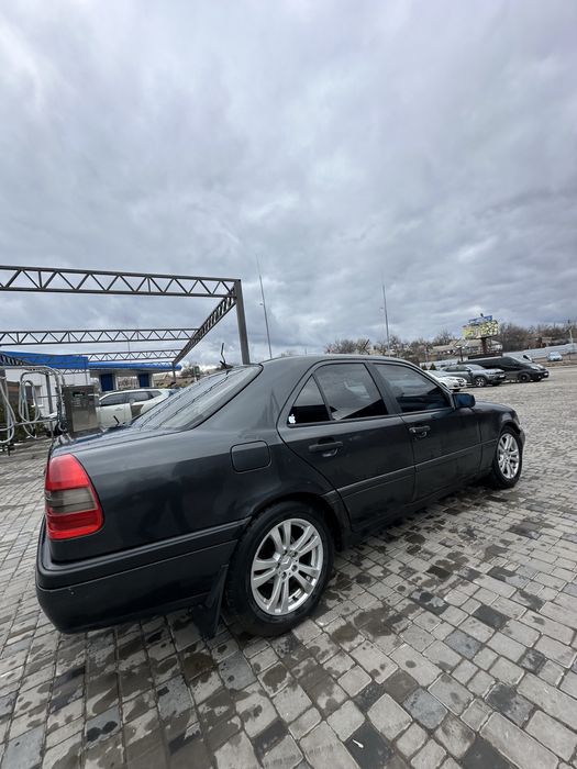 Продам Mercedes-Benz C 180