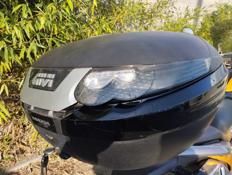 Honda Transalp 700 com ABS de 2010 com 36800 km, revisão com substituição de oleo, filtro do ar e transmição completa aos 36250km