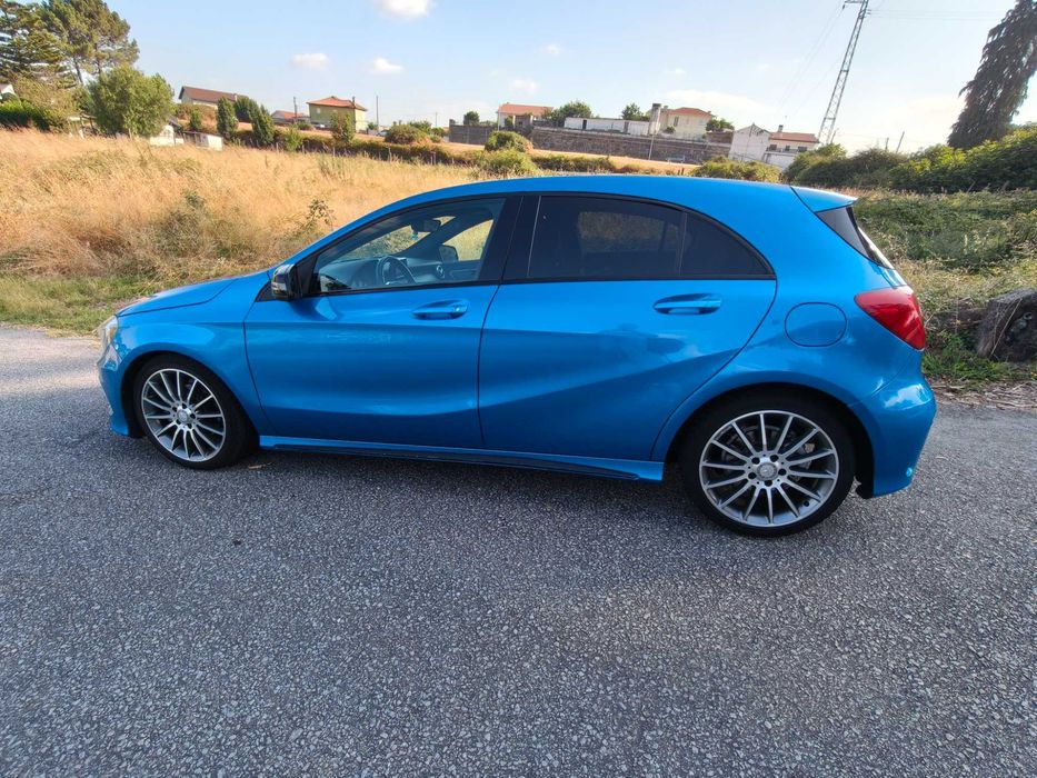 Mercedes-Benz A180