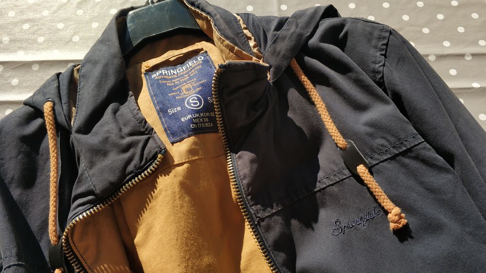 Casaco Springfield com Capucho - S