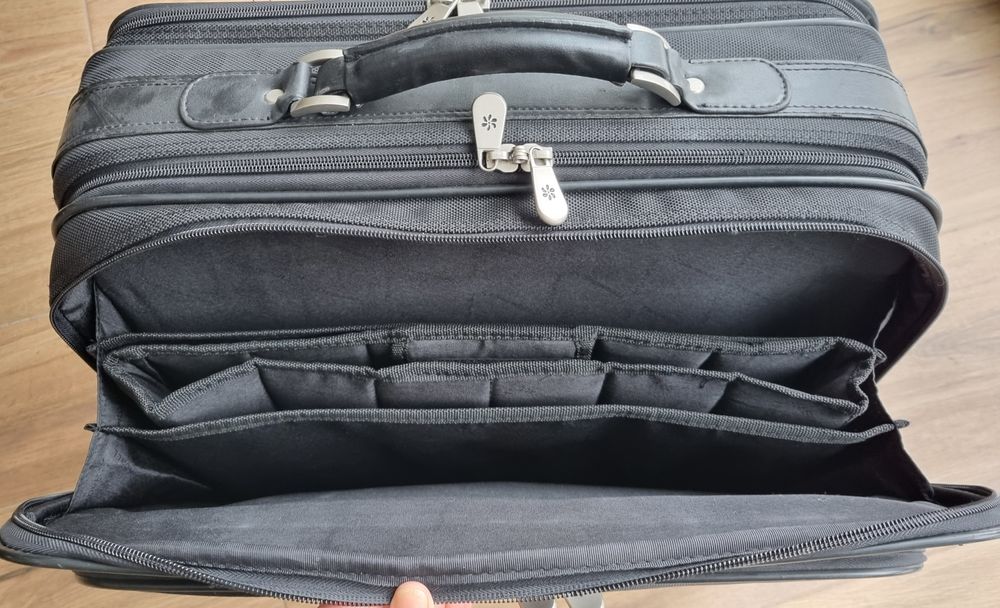 Walizka na laptopa kabinowa