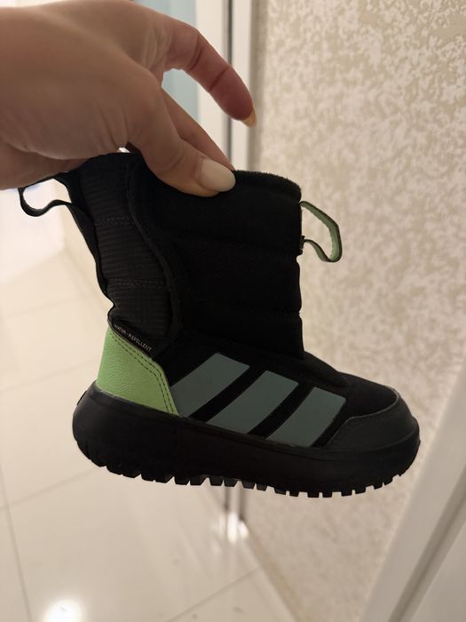 Чобітки зимові ,25 р Adidas