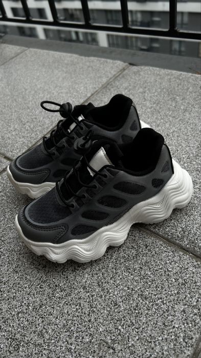 Кросівки дитячі сірі