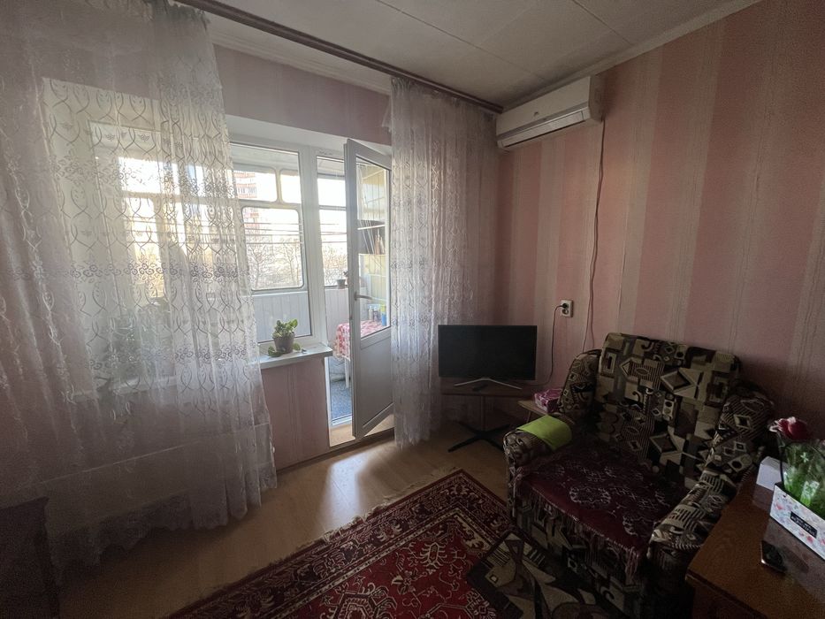 Сдаётся 1к кв Киеве 1500 грн