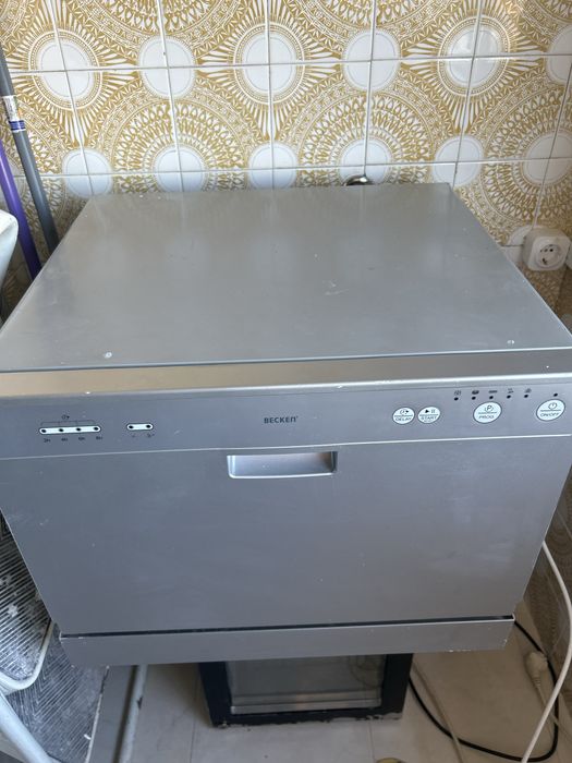 Maquina lavar loica avariada