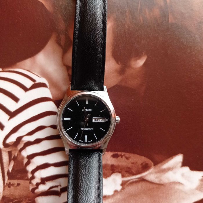 Наручные часы casio LTP - V 006