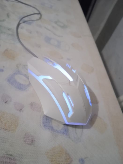 Mouse Branco RGB
