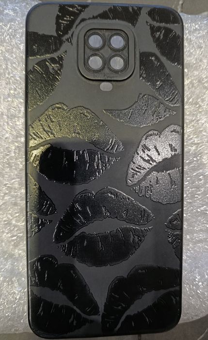 Продам 2 чехла для редми 9 ноте про