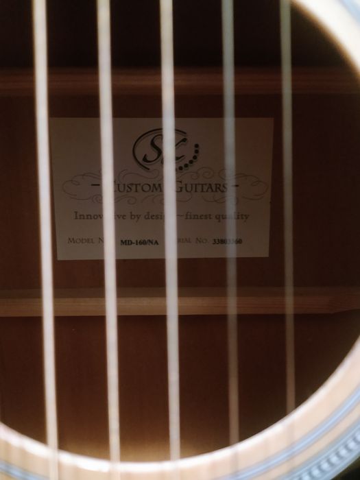 Продам аккустическую гитару