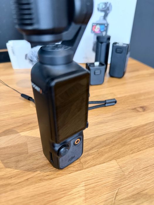 DJI Osmo Pocket 3 Creator Combo