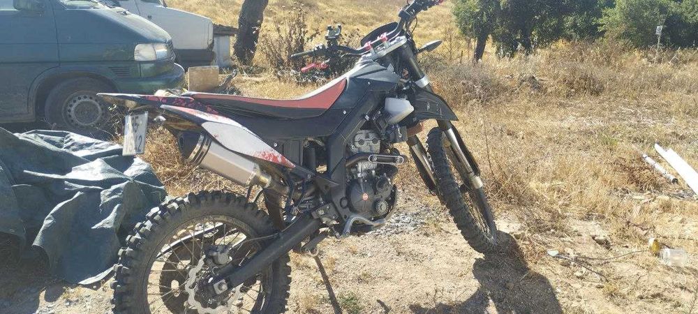 Aprilia RX 125 - Como nova, só 5300 km!