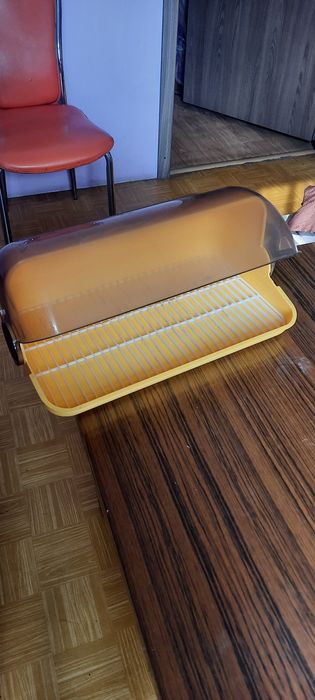 Chlebak żółty plastikowy