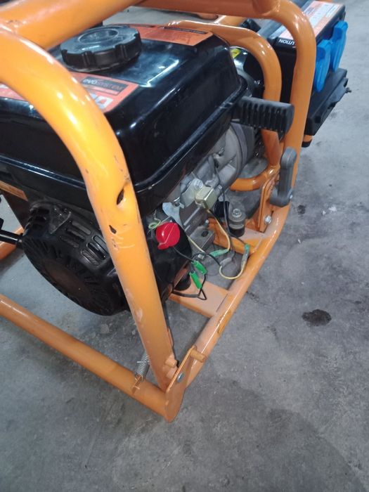 Evolution генератор 2.8 кВт еволюшин