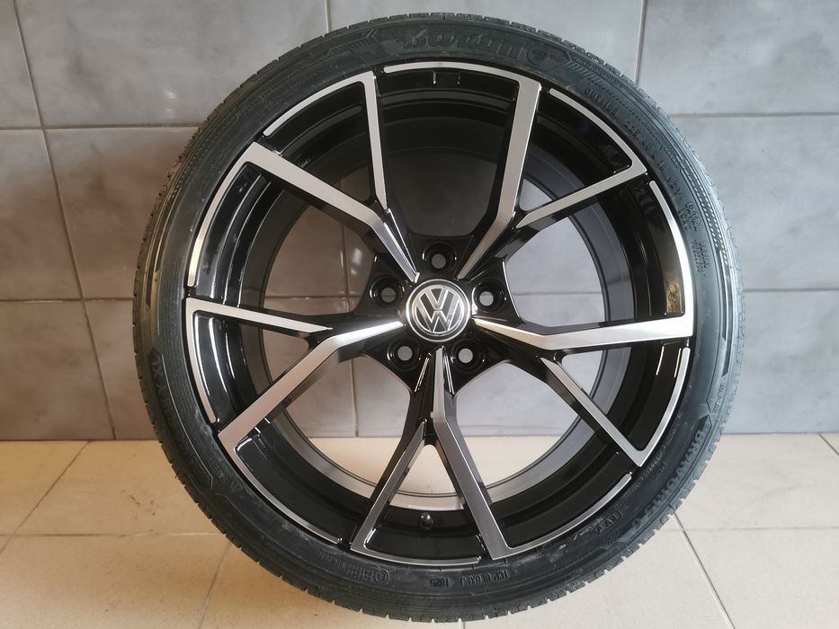 Koła letnie 225/40R18 XL VW T-Roc Golf VIII VII Passat Skoda Octavia